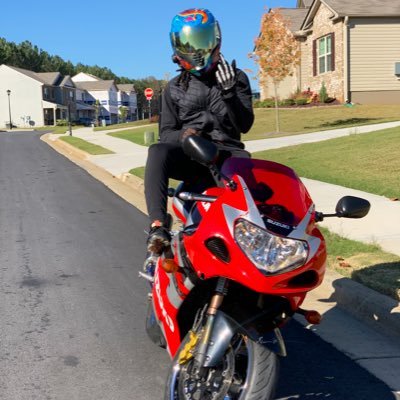 Profile Picture of Dɯɐɥɔ ǝɥʇ ǝoɾ™ (@lil_massie) on Twitter