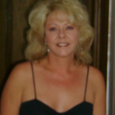 Profile Picture of Tracey Gibsonon Twitter