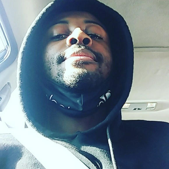 Profile Picture of Joseph Mccullough (@watermuffle1217) on Poshmark
