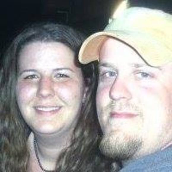 Profile Picture of Landon Agular (@turbovegas) on Poshmark