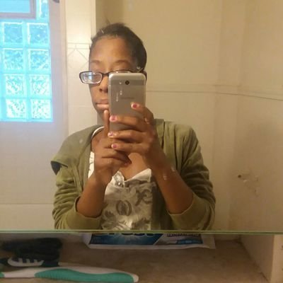 Profile Picture of Antoinette Mathis (@Antoine71661730) on Twitter