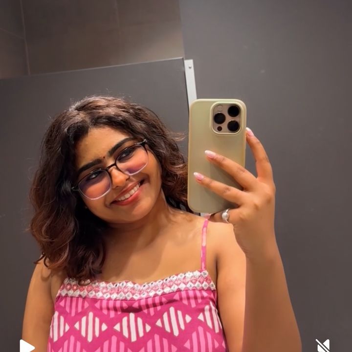 Profile Picture of Charmi Pandya (@pandya09_) on Tiktok