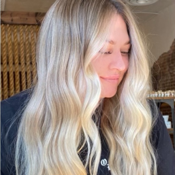 Profile Picture of Shannon Danielson (@shanielson15) on Poshmark