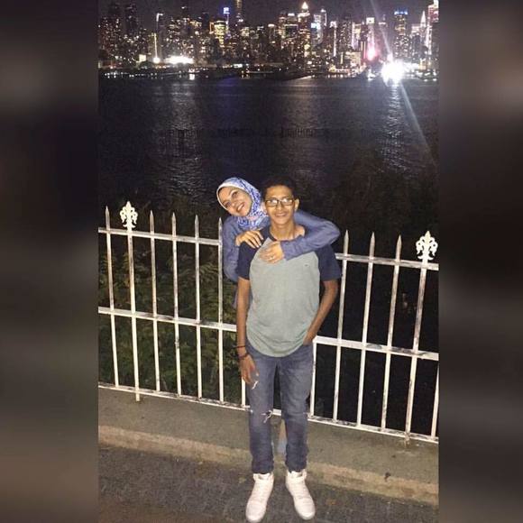 Profile Picture of Amal Khalifa (@amal_khalifa) on Poshmark