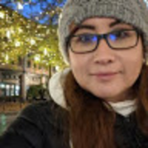 Profile Picture of Luz elena Iglesias (@luzelenaio) on Poshmark
