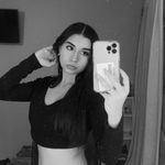 Profile Picture of 𝑉𝑖𝑐𝑡𝑜𝑟𝑖𝑎 𝐿𝑜𝑒𝑟𝑎 🎀 (@victorias_loera) on Instagram