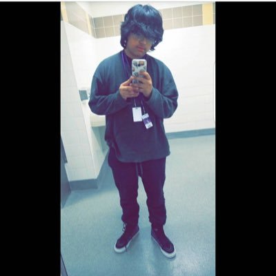 Profile Picture of Ryan (@RyanFern1225) on Twitter