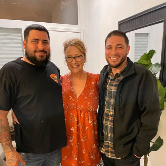 Profile Picture of Kimberley Overmyer (@kimberlinna6) on Poshmark