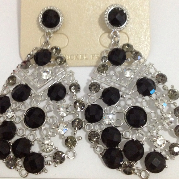 Profile Picture of Keith Wang (@wholesalebtb) on Poshmark