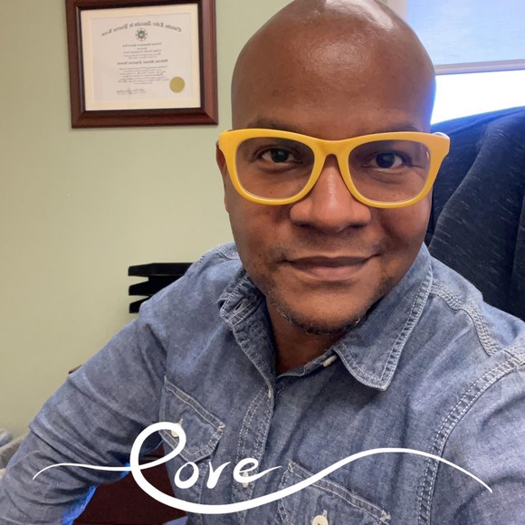 Profile Picture of Wilfredo Manuel (@wilfredo2030) on Poshmark