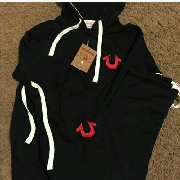 Profile Picture of Jean Francois (@jean647) on Poshmark