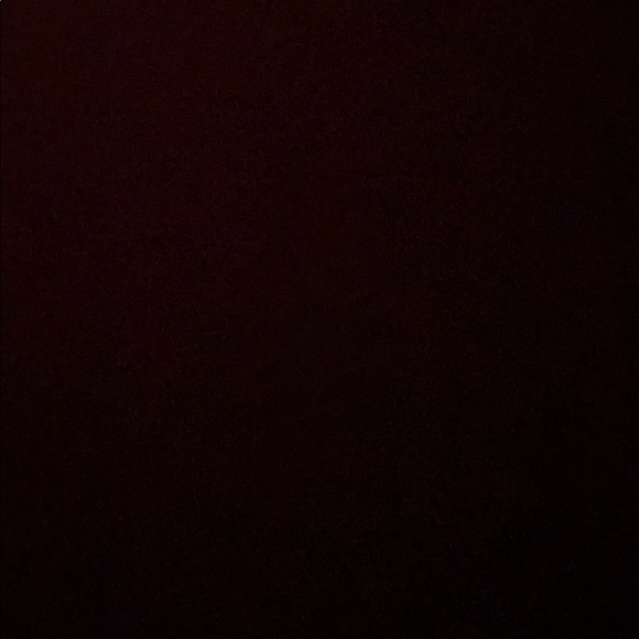 Profile Picture of Jasmine Abbott (@jasminevitcoria) on Poshmark