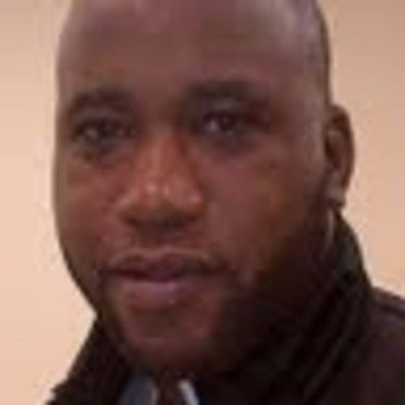 Profile Picture of Kevin Hawkins (@kvnhwkns1) on Poshmark