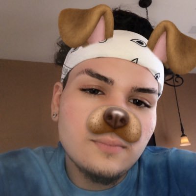 Profile Picture of Aaron Castro (@AaronCastro702) on Twitter