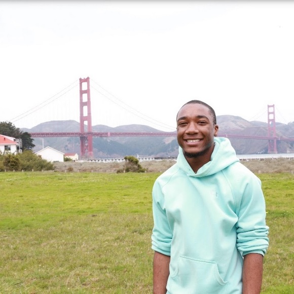 Profile Picture of Shavaughn Skepple (@sskepple85) on Poshmark