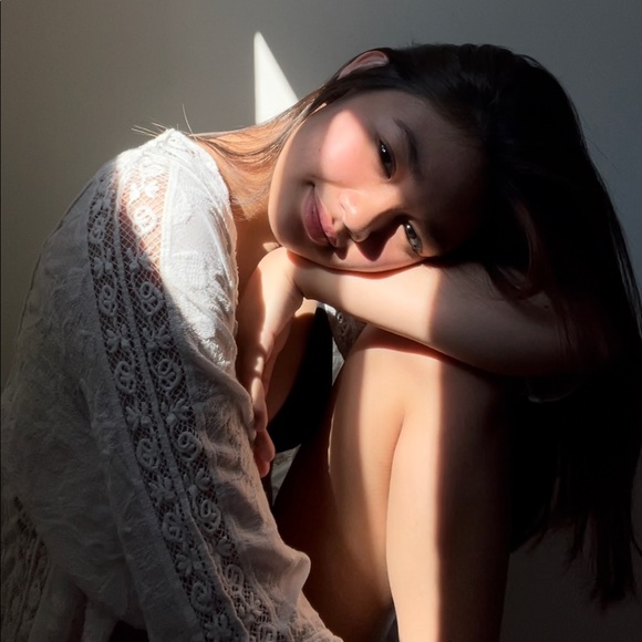 Profile Picture of Luanne Baya (@luwan02) on Poshmark