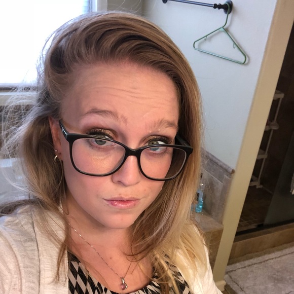 Profile Picture of Curtiss Strobeck (@curtiss_mae) on Poshmark