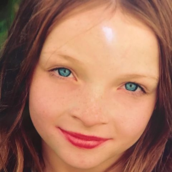 Profile Picture of Taylor Grunewald (@taylorgrunewald) on Poshmark