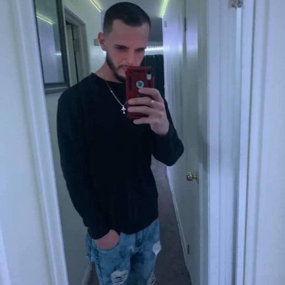 Profile Picture of Steve Oh neill (@jack34045) on Poshmark