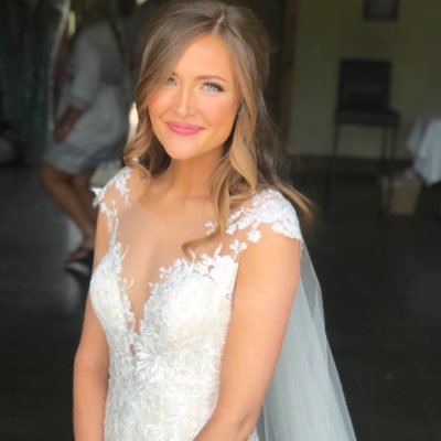 Profile Picture of Jennifer Froistad (MacIntyre) (@jennefroistad) on Twitter