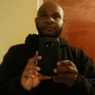 Profile Picture of Jonathan Gleaton (@jonathangleaton) on Instagram