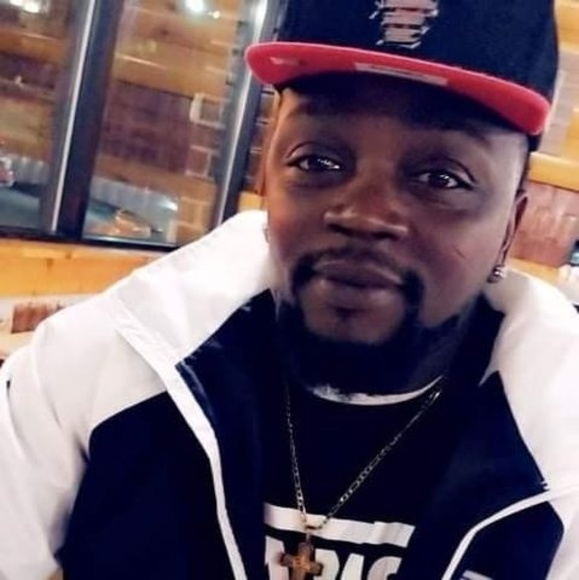 Profile Picture of Fernando Morgan (@fernando_morgan) on Poshmark