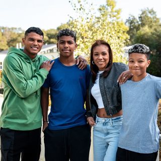 Thiago Silva - Instagram Profile Picture of Thiago Silva (@thiagosilva) on Instagram