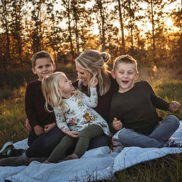 Heather Nordmark - Poshmark Profile Picture of Heather Nordmark (@hnordmark) on Poshmark