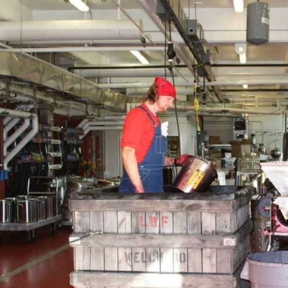 Profile Picture of Evan Miles (@evanmmiles) on Poshmark