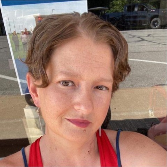 Profile Picture of Cassie Hill rawles (@rawlescassie85) on Poshmark