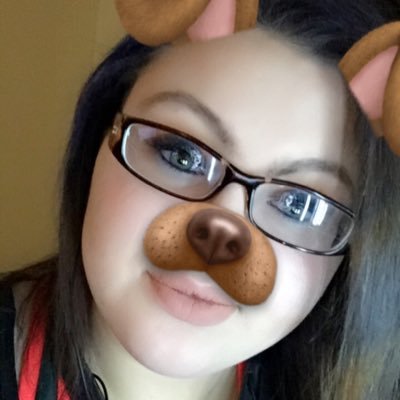 Profile Picture of Tori Laughlinon Twitter