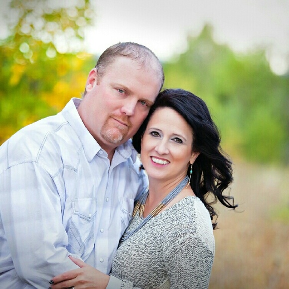 Profile Picture of Tammy Mellor (@tamcolb) on Poshmark