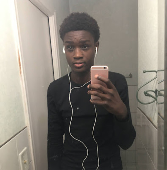 Profile Picture of Andre Julien (@julienandre414) on Poshmark