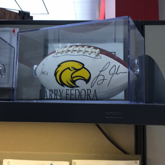 Profile Picture of Tyler Brunson (@tylerbrunson) on Poshmark