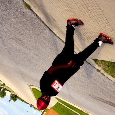 Profile Picture of Alexander Easley (@Alexander82e) on Twitter