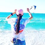 Profile Picture of 🐝Summer🍯 (@yangchenxiaobei) on Instagram