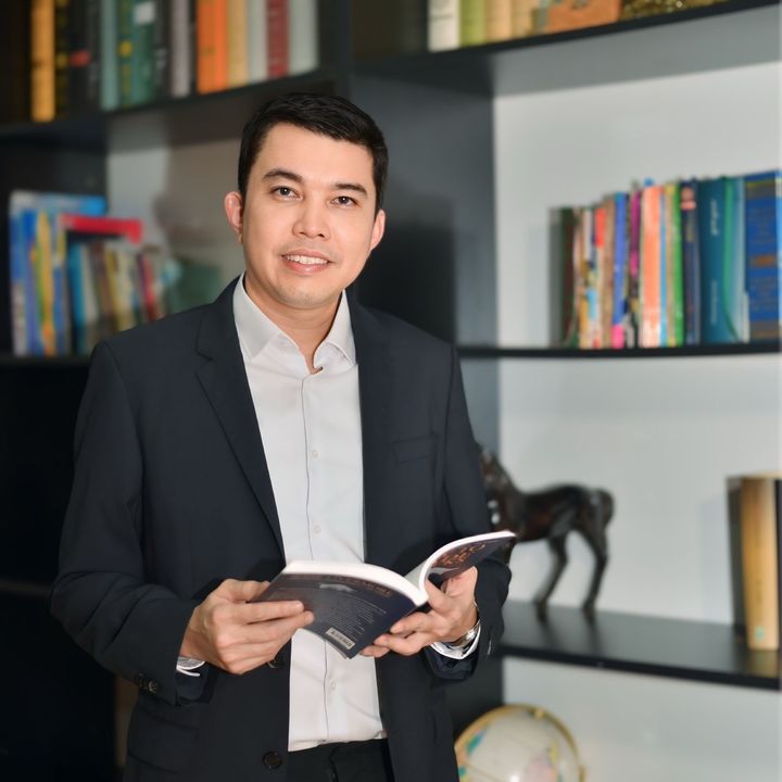 Profile Picture of นายกจอน (@johnpaisol) on Tiktok