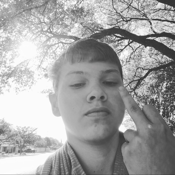 Profile Picture of Caleb Cromb (@calebcromb) on Poshmark