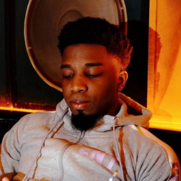 Profile Picture of David Hyppolite (@kidavid698) on Poshmark