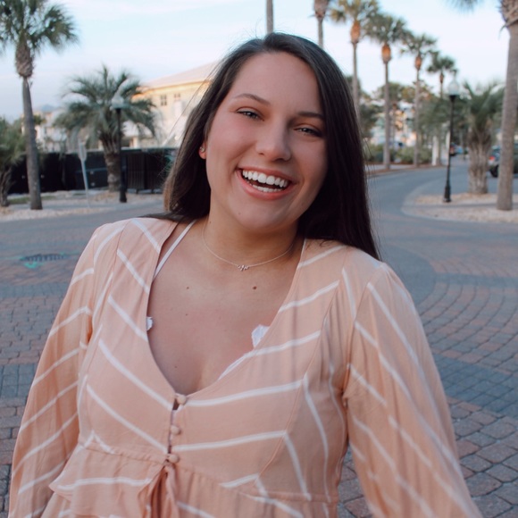 Mclain Meriam - Poshmark Profile Picture of Mclain Meriam (@mclainmeriam) on Poshmark