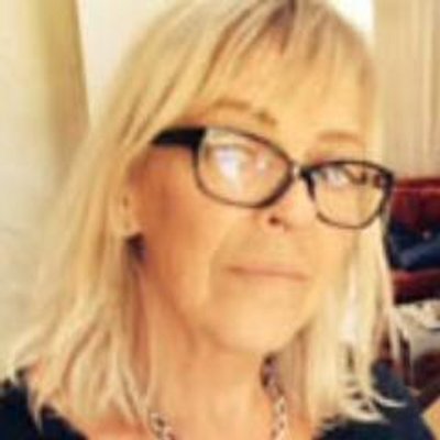 Profile Picture of Sue Chamberlain (@sue_words) on Twitter