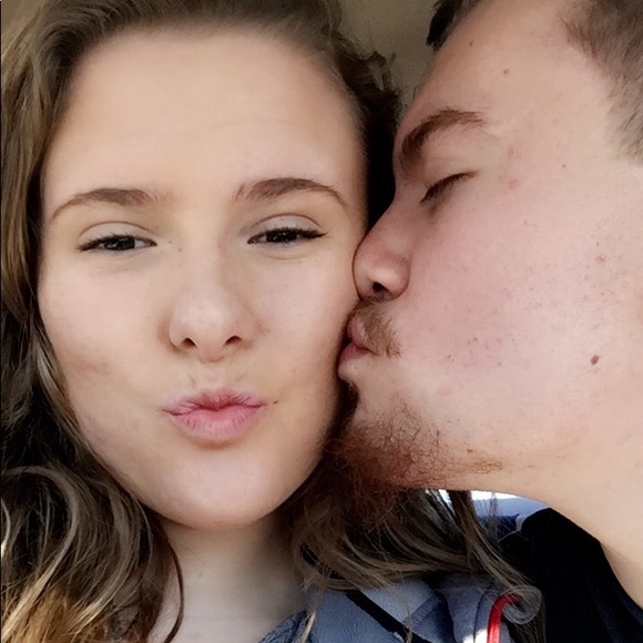 Profile Picture of Sabrina Coaker (@sabrina__26) on Poshmark