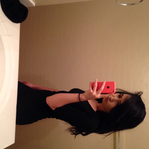 Profile Picture of Itzell Ibarra (@realfruits_) on Poshmark