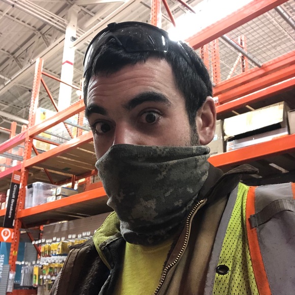 Profile Picture of Jacob Emery (@jacobemery) on Poshmark
