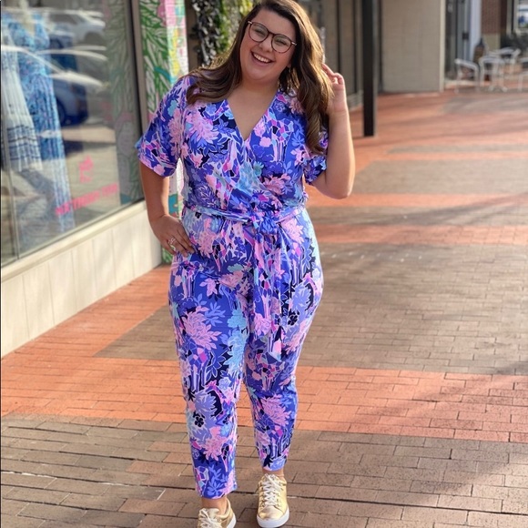 Profile Picture of Alex Currie (@alexvaden) on Poshmark