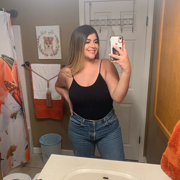 Profile Picture of Gabriella Tackett (@gabby2325) on Poshmark