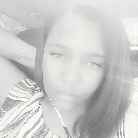 Profile Picture of Lashonda Keith (@lykeith) on Poshmark