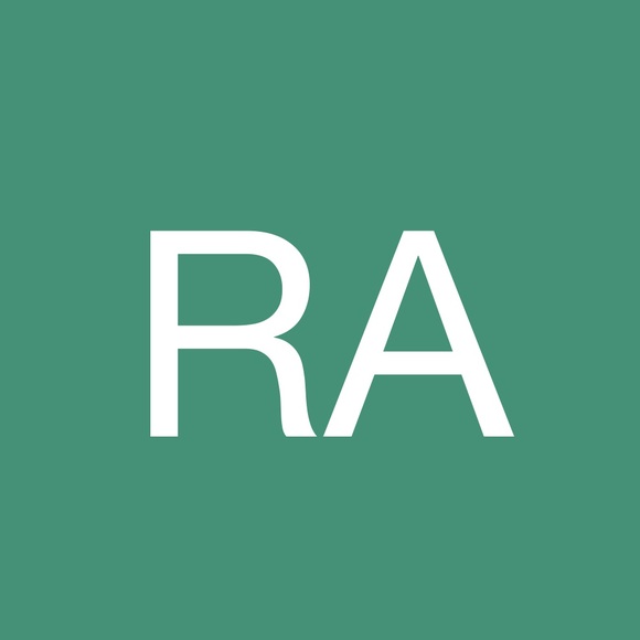 Profile Picture of Radhika Adusumilli (@radusumilli) on Poshmark