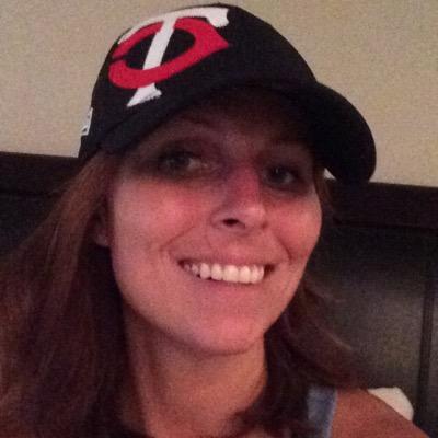 Profile Picture of Mandy (@@MandaHawes) on Twitter