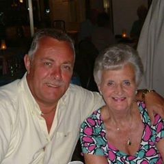 Profile Picture of Robin Yates (@robinyates1) on Tiktok